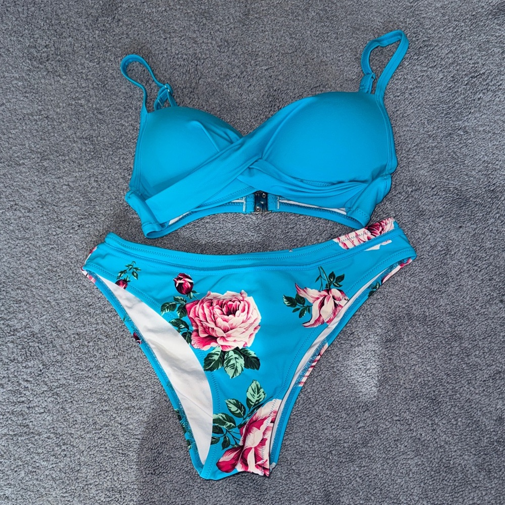 Cupshe Floral Blue Bikini Set